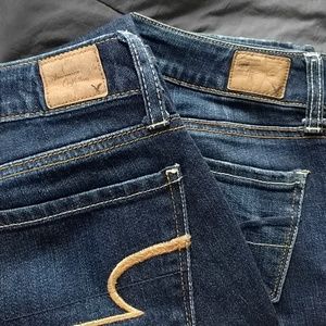 (RIGHT) 0R Low Rise American Eagle Skinny Jeans